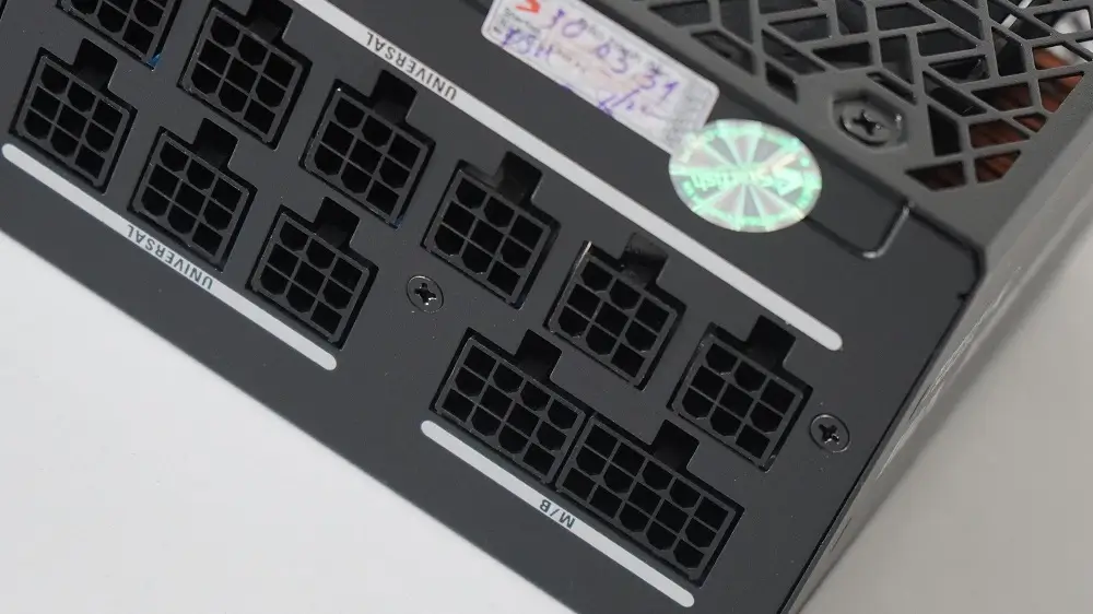 RTX 5090 Cần Nguồn Bao Nhiêu Watt?