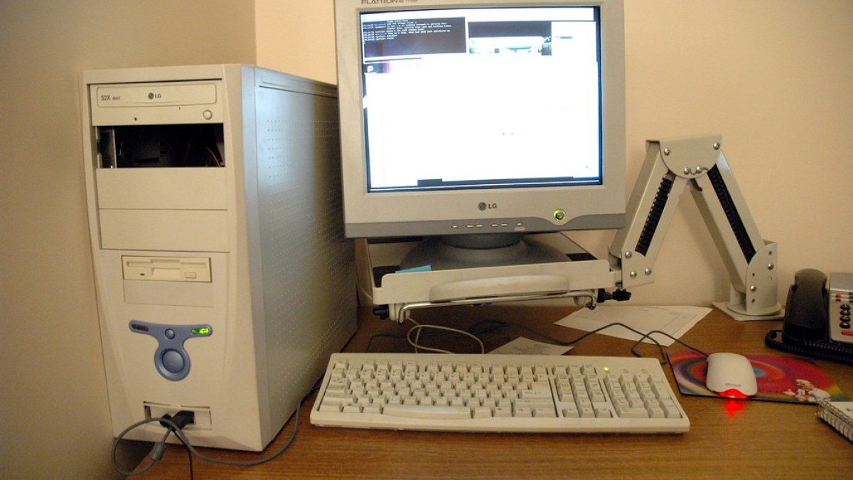 Combo PC và màn hình: khi nào đáng mua hơn mua lẻ