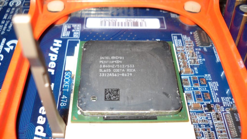Intel Core Ultra 200S Plus và Arrow Lake Refresh